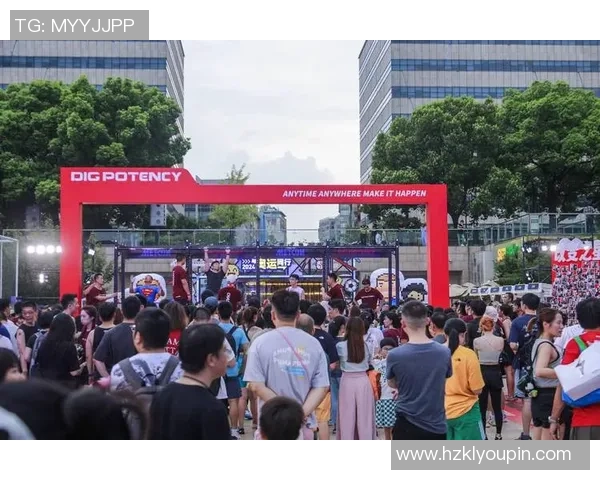 球星默契配合打造沉浸式足球体验引领未来体育新风潮